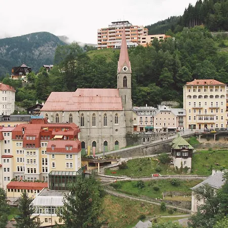 Diamond - Panorama Schiller