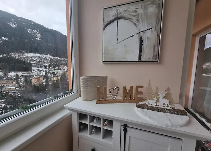 Diamond - Panorama Schiller アパート